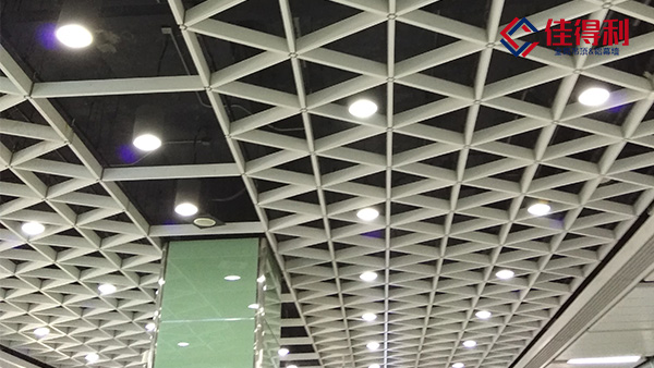 不增加鋁格柵吊頂天花的情況下吊出你需要的天花效果